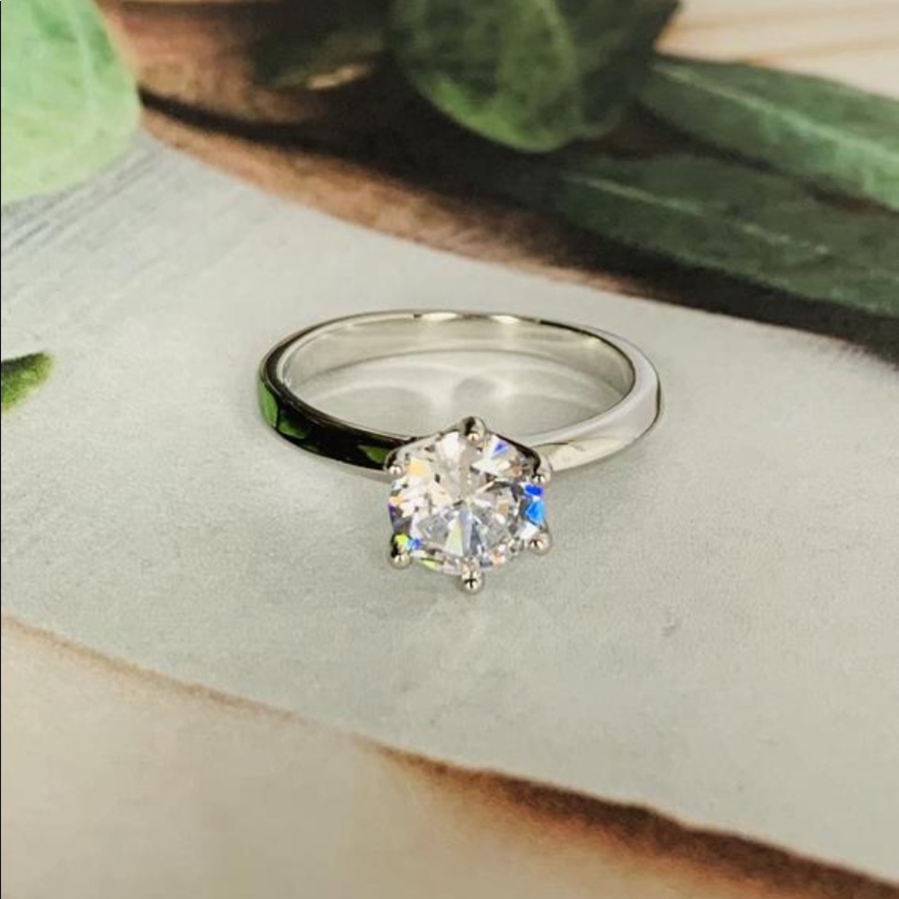 NWOT Six Prong Solitaire CZ Ring
